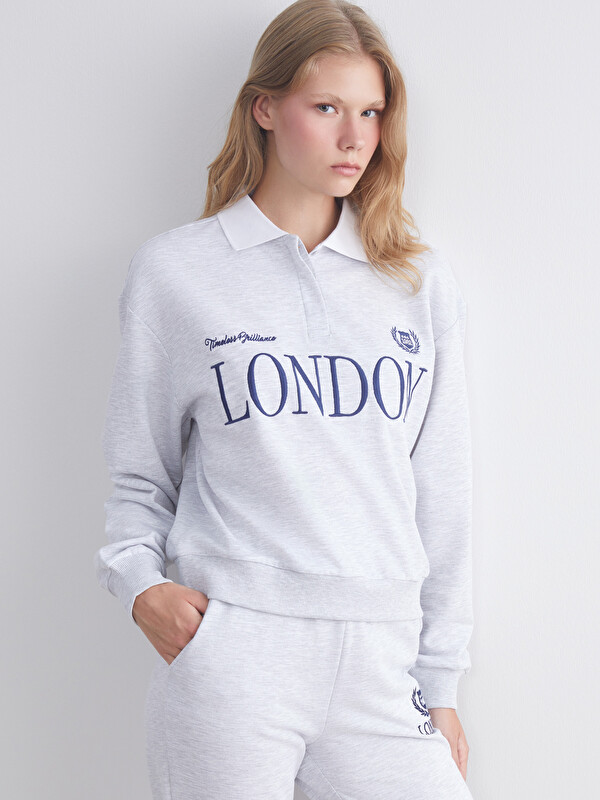 XSIDE Polo Yaka London Baskılı Kadın Sweatshirt