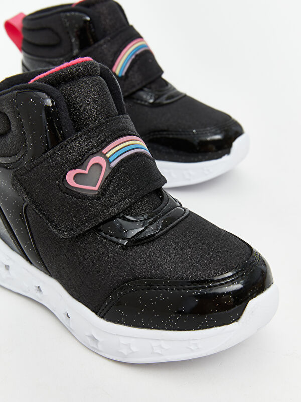 Cırt Cırtlı Tabanı Işıklı Kız Bebek Bot - Görsel 5