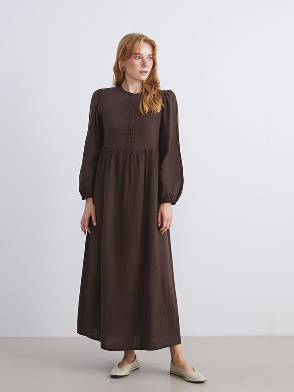 LCW Modest Bisiklet Yaka Dokulu Müslin Pileli Elbise