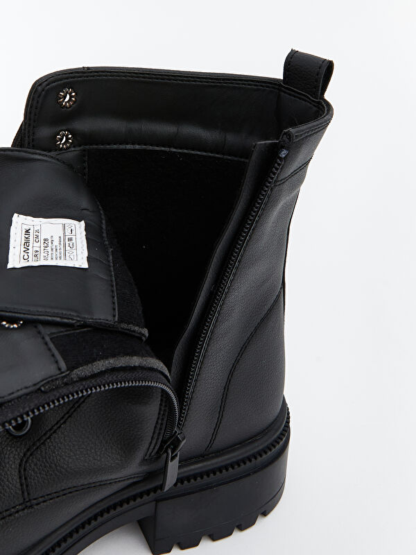 Deri Görünümlü Kadın Bot - Görsel 8