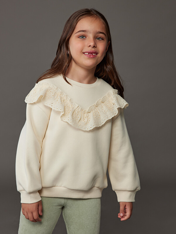 LCW Kids Bisiklet Yaka Uzun Kollu Nakışlı Kız Çocuk Sweatshirt