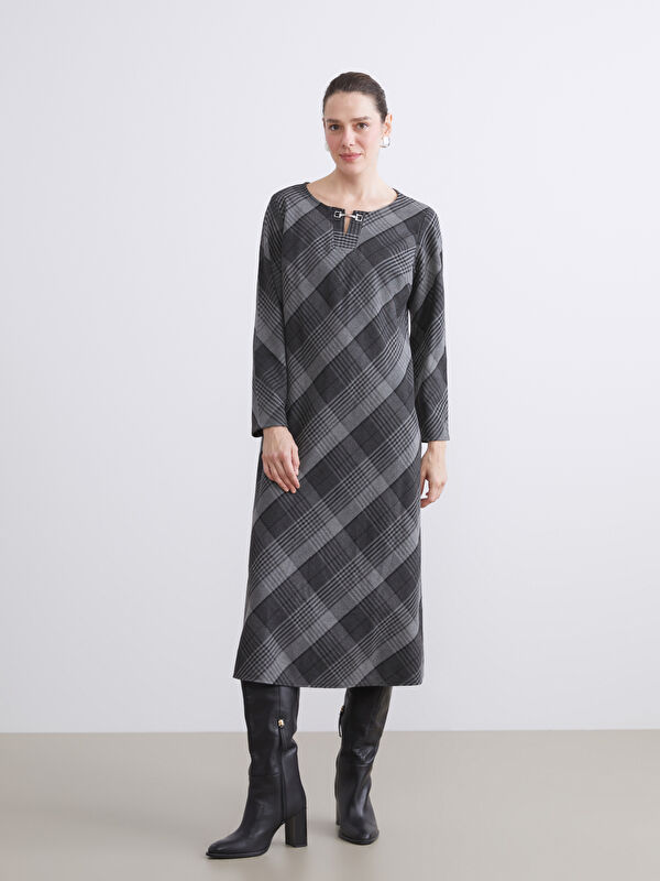LCW Grace Crew Neck Plaid Dress