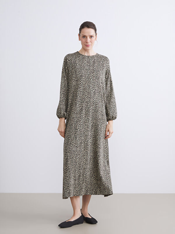 LCW Grace Plus Size Crew Neck Patterned Dress