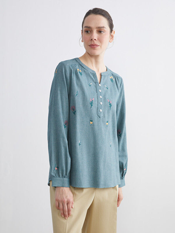 LCW Grace Notch Neck Floral Embroidered Blouse