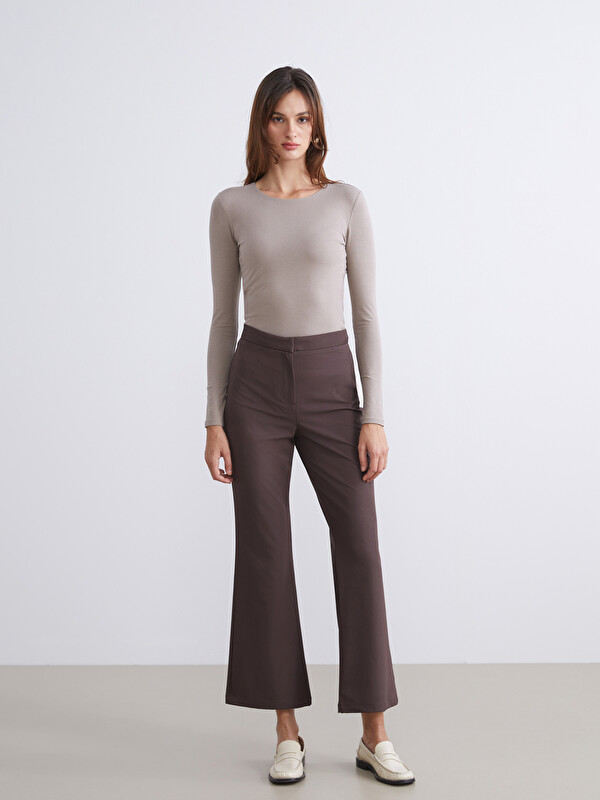 LCWAIKIKI Classic Dar Fit İspanyol Paça Kadın Pantolon