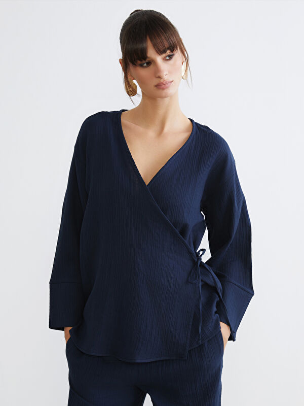 LCW Vision Kruvaze Yaka Dokulu Müslin Kadın Kimono