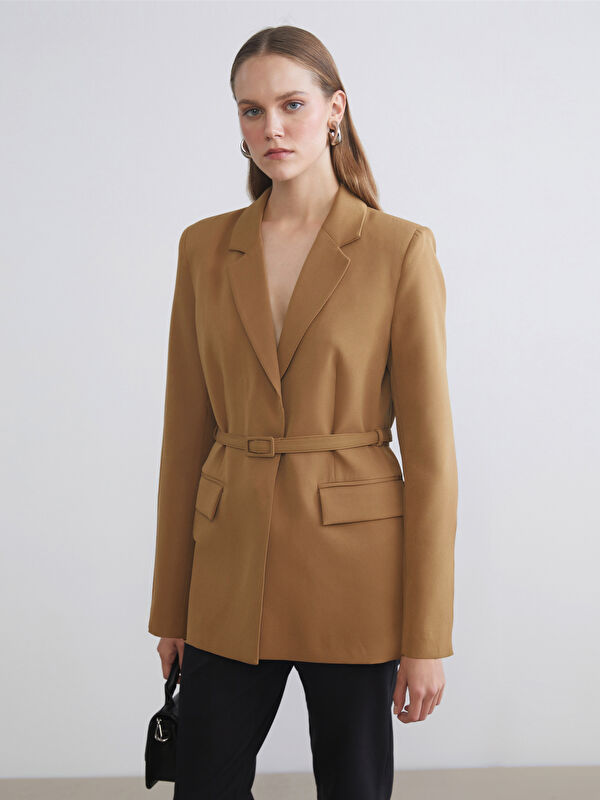LCWAIKIKI Classic Beli Kemerli Kadın Blazer Ceket