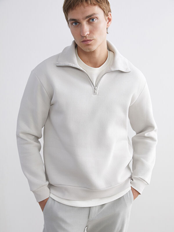 LCW Vision Dik Yaka Erkek Kalın Sweatshirt