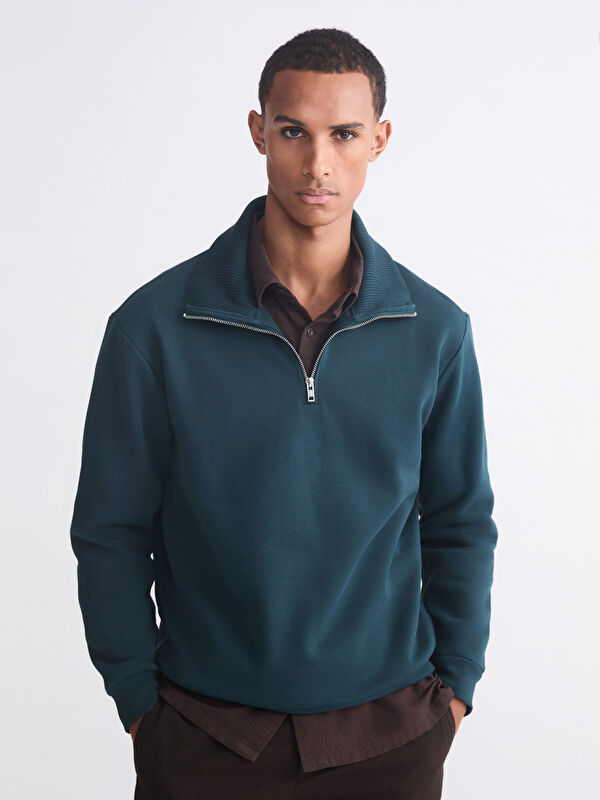 LCW Vision Dik Yaka Erkek Kalın Sweatshirt