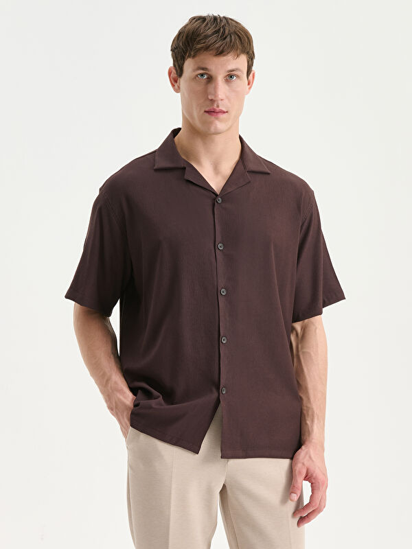LCW Vision Regular Fit Kısa Kollu Erkek Dokulu Gömlek