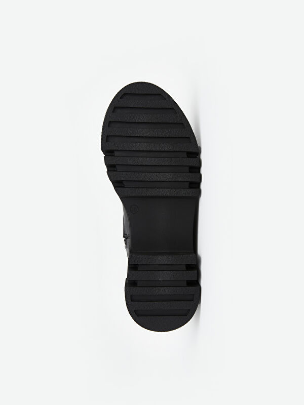 Deri Görünümlü Kadın Bot - Görsel 5