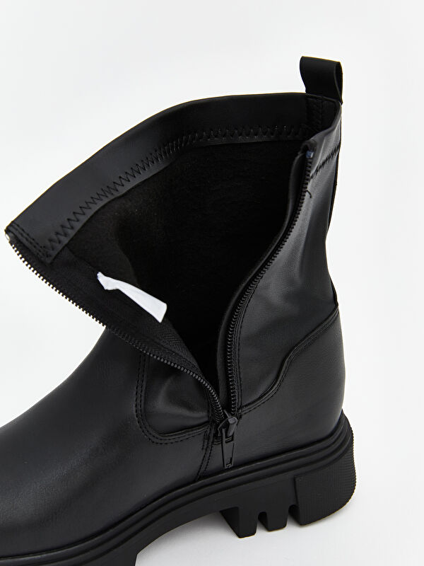 Deri Görünümlü Kadın Bot - Görsel 8