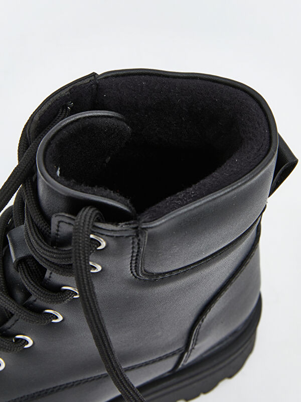 Deri Görünümlü Kadın Bot - Görsel 7