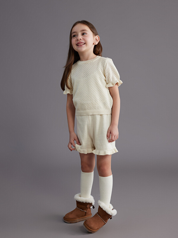 LCW Kids Ajurlu Fırfırlı Kız Çocuk Triko Bluz ve Şort