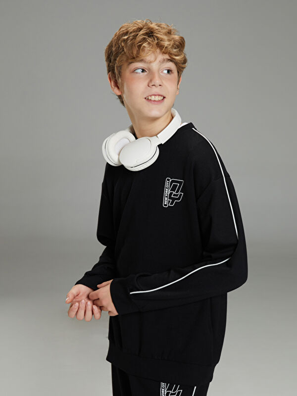 LCW Kids Bisiklet Yaka Erkek Çocuk Sweatshirt