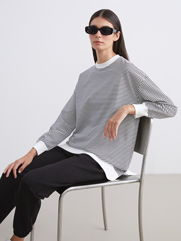 LCW Modest Büyük Beden Bisiklet Yaka Çizgili Kadın Sweatshirt Tunik