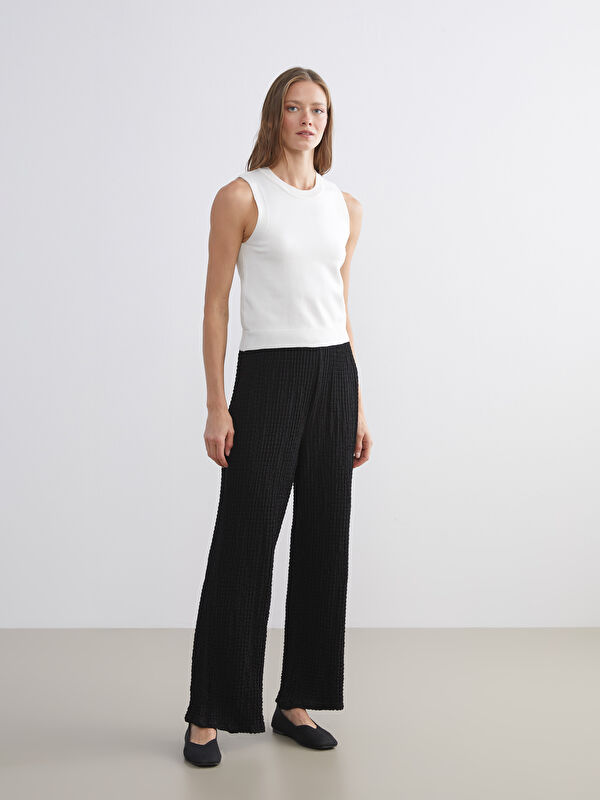 LCW Comfort Beli Lastikli Dokulu Geniş Paça Kadın Pantolon