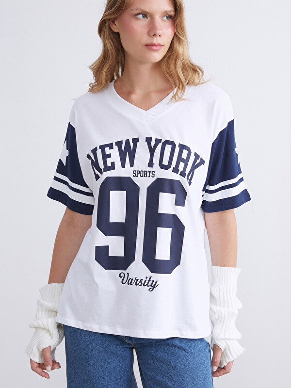 XSIDE V Yaka New York Baskılı Oversize Kadın Tişört