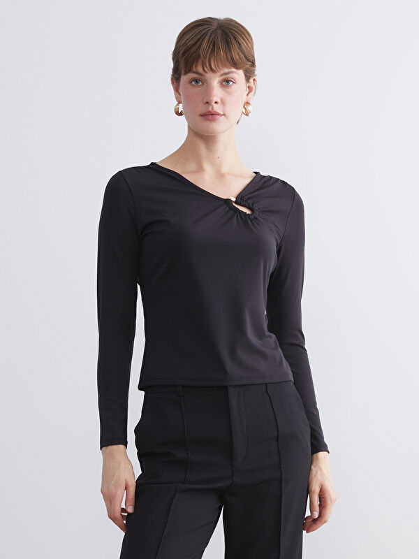 LCW EVERYDAY Plus Size V-Neck Pleated Blouse