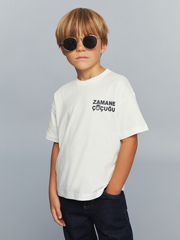 LCW Kids Bisiklet Yaka Slogan Baskılı Erkek Çocuk Tişört