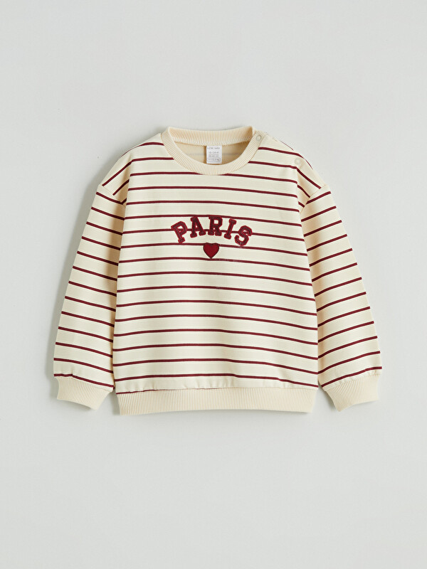 LCW baby Bisiklet Yaka Nakışlı Kız Bebek Sweatshirt
