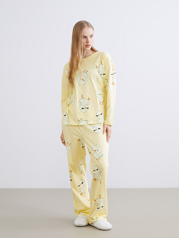 LCW Young Bisiklet Yaka Baskılı Kadın Pijama Takımı
