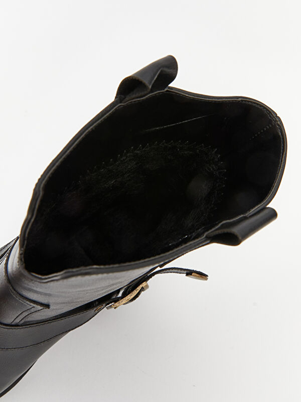 Deri Görünümlü Kadın Bot - Görsel 7