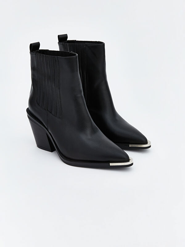 Deri Görünümlü Kadın Bot - Görsel 2