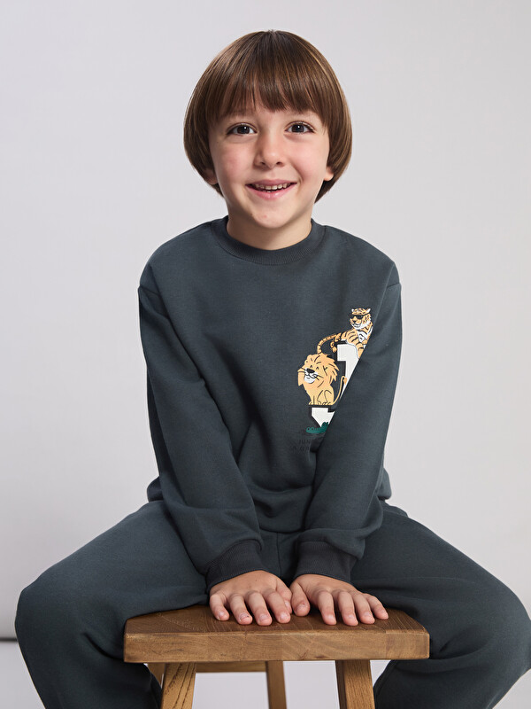 LCW Kids Baskılı Erkek Çocuk Sweatshirt ve Eşofman Altı