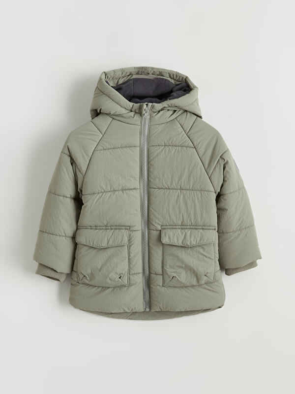 LCW Kids Kapüşonlu Basic Erkek Çocuk Şişme Mont