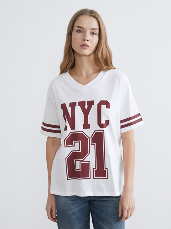 XSIDE V Yaka Baskılı Oversize Kadın Tişört