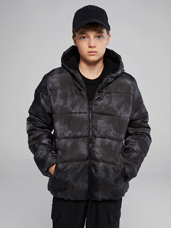 LCW Kids Kapüşonlu Erkek Çocuk Şişme Mont