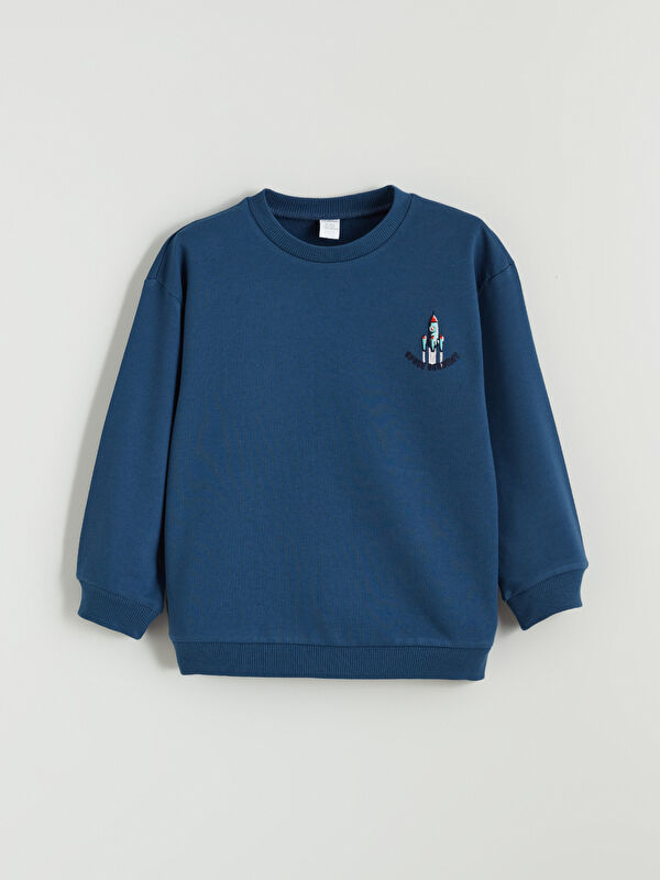 LCW Kids Bisiklet Yaka Nakışlı Erkek Çocuk Sweatshirt