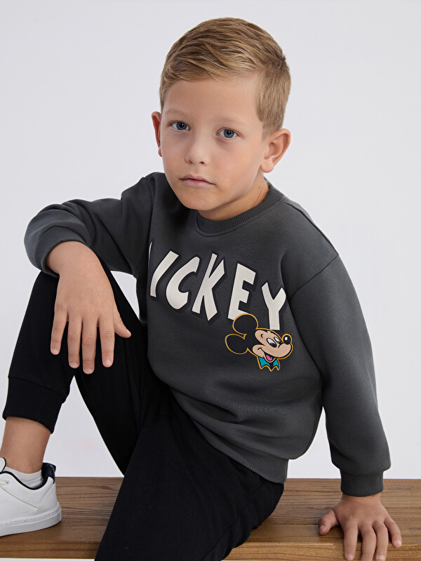 LCW Kids Bisiklet Yaka Mickey Mouse Baskılı Erkek Çocuk Sweatshirt