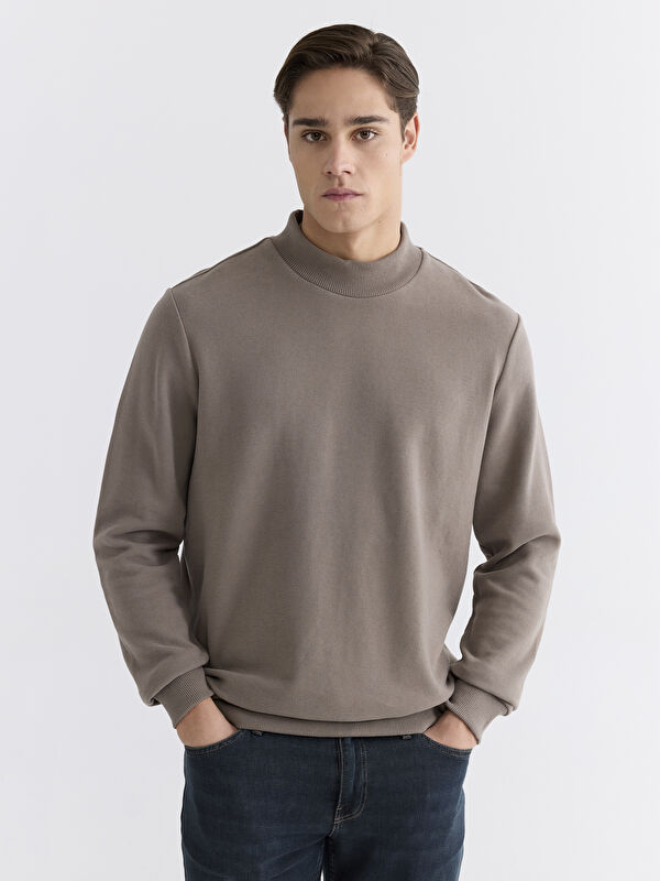 LCWAIKIKI Classic Dik Yaka Erkek Sweatshirt