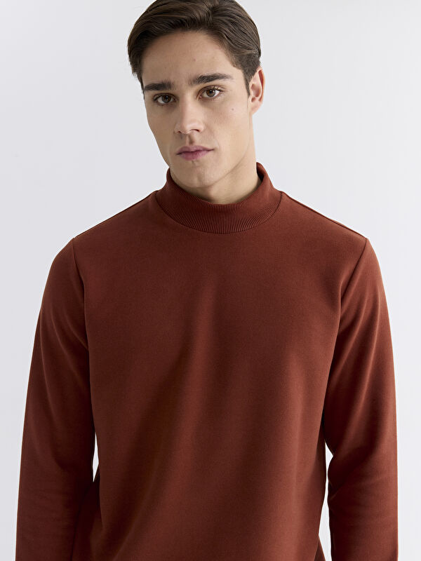 LCWAIKIKI Classic Dik Yaka Erkek Sweatshirt