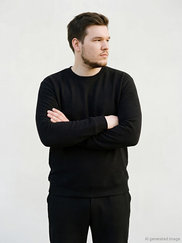 LCW ECO Bisiklet Yaka Dokulu Erkek Sweatshirt