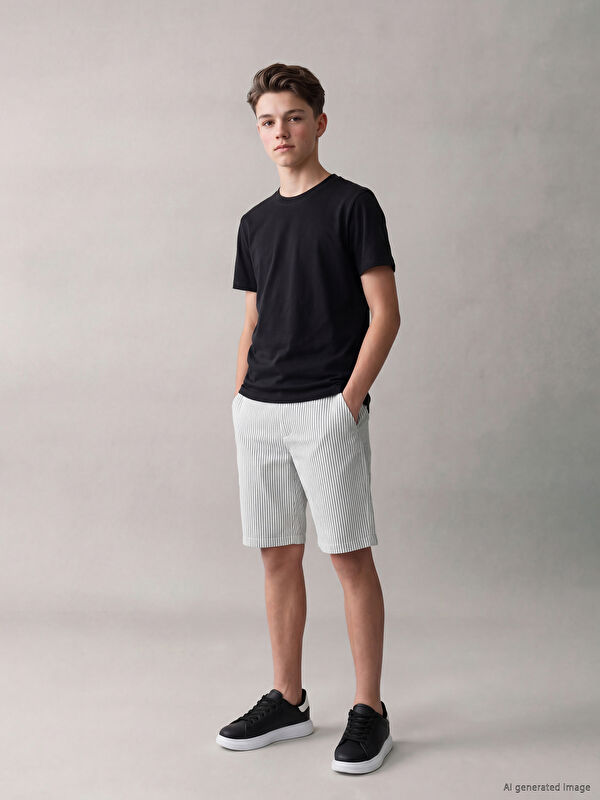 LCW Kids Erkek Çocuk Çizgili Gabardin Şort