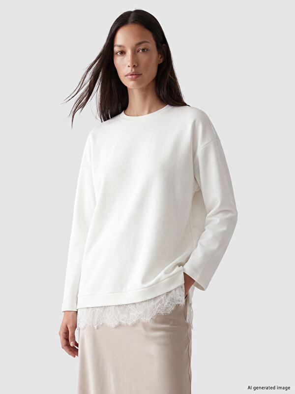 LCW EVERYDAY Dantel Detaylı Soft Touch Kadın Sweatshirt Tunik