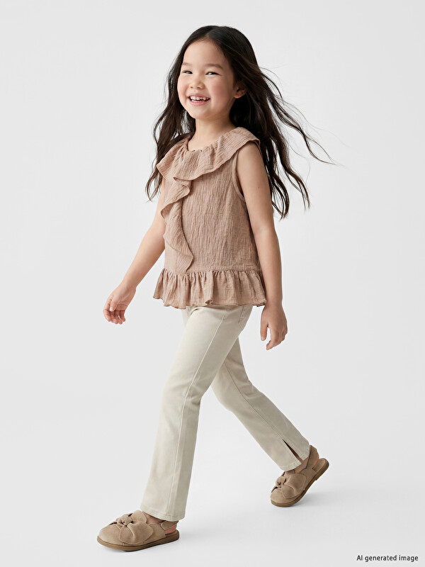 LCW Kids Bisiklet Yaka Volanlı Kız Çocuk Atlet