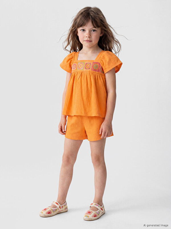 LCW Kids Nakışlı Kız Çocuk Bluz ve Şort Takım