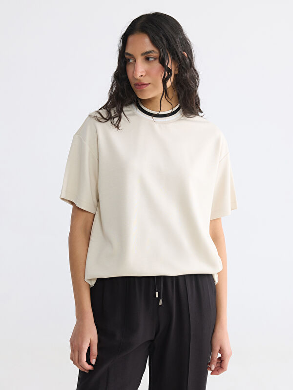 LCW Modest Bisiklet Yaka Soft Touch Kadın Tişört