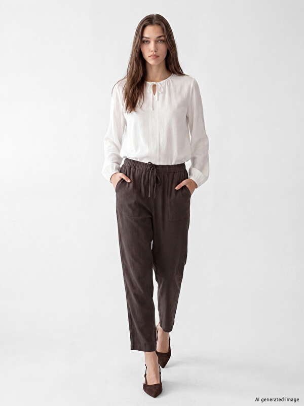 LCW Modest Beli Lastikli Havuç Kesim Kadın Pantolon