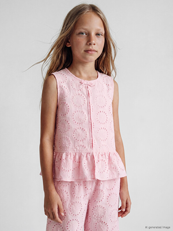 LCW Kids Bisiklet Yaka Fırfırlı Kız Çocuk Bluz