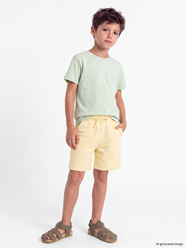 LCW Kids Beli Lastikli ve Bağcıklı Erkek Çocuk Şort