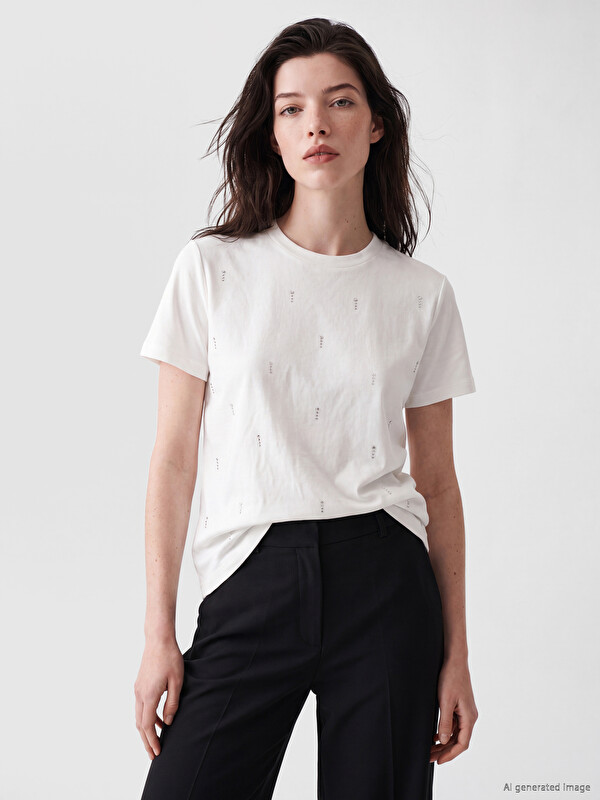 LCW Comfort Taşlı Soft Touch Kadın Tişört