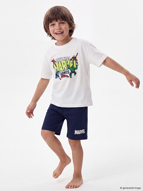 LCW Kids Set de pijamale scurte pentru băieți cu imprimeu Marvel