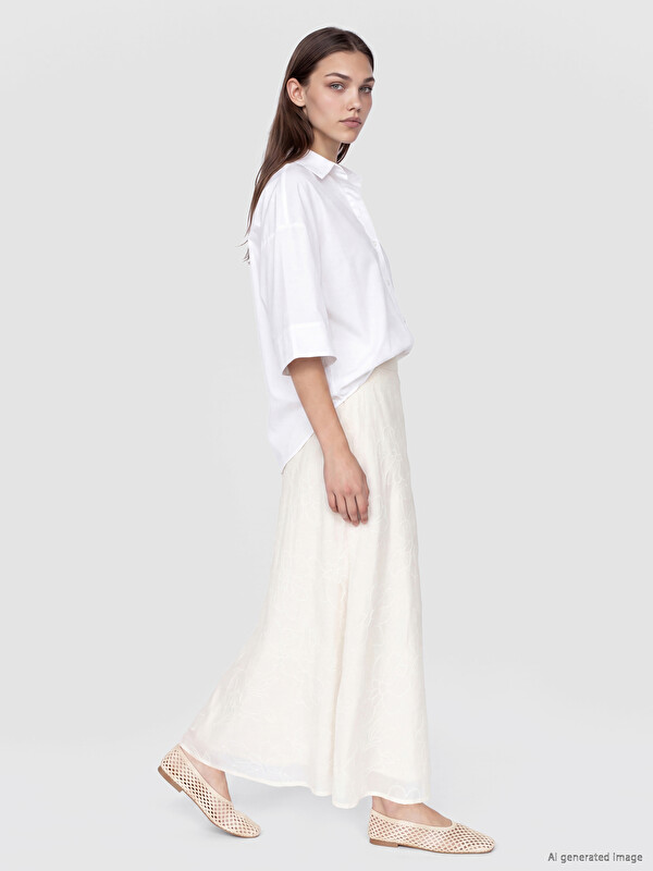 LCW Modest Waisted Zippered Embroidered A-Line Skirt