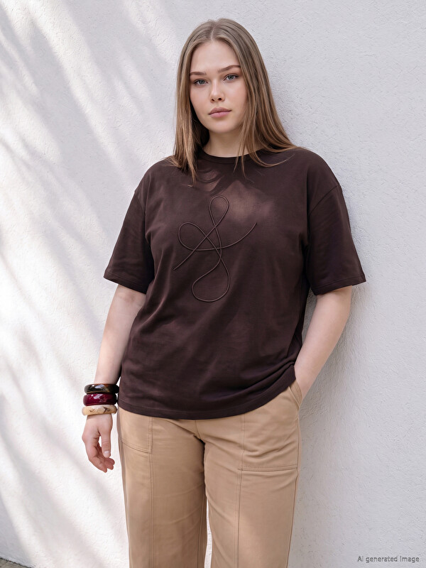 LCWAIKIKI Curve Majica kratkih rukava od 100% pamuka sa vezom za žene, plus size kroj
