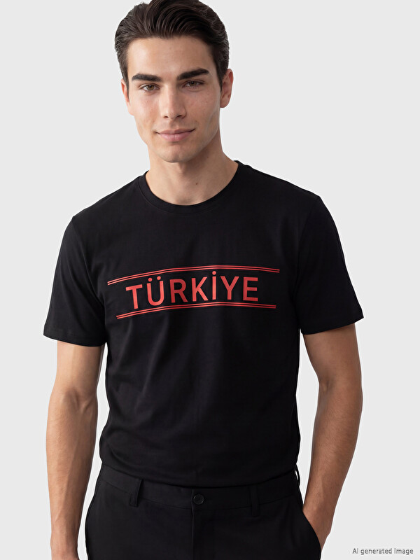 LCWAIKIKI Classic Bisiklet Yaka Türkiye Baskılı Erkek Tişört